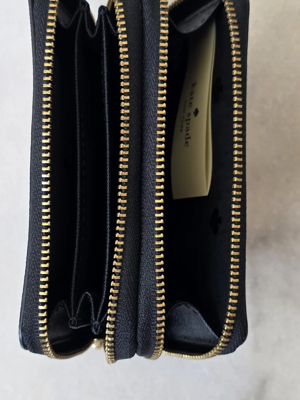 Kate Spade New York Laurel Way Gardenia Rosie Double Zip Case Wallet Black Pink